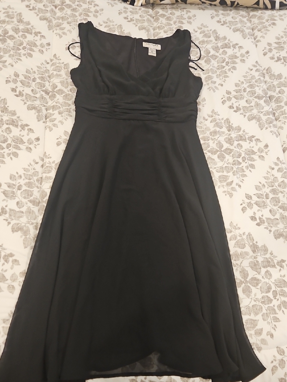 Connected Apparel Black Sleeveless Midi Dress with Ruched Waist